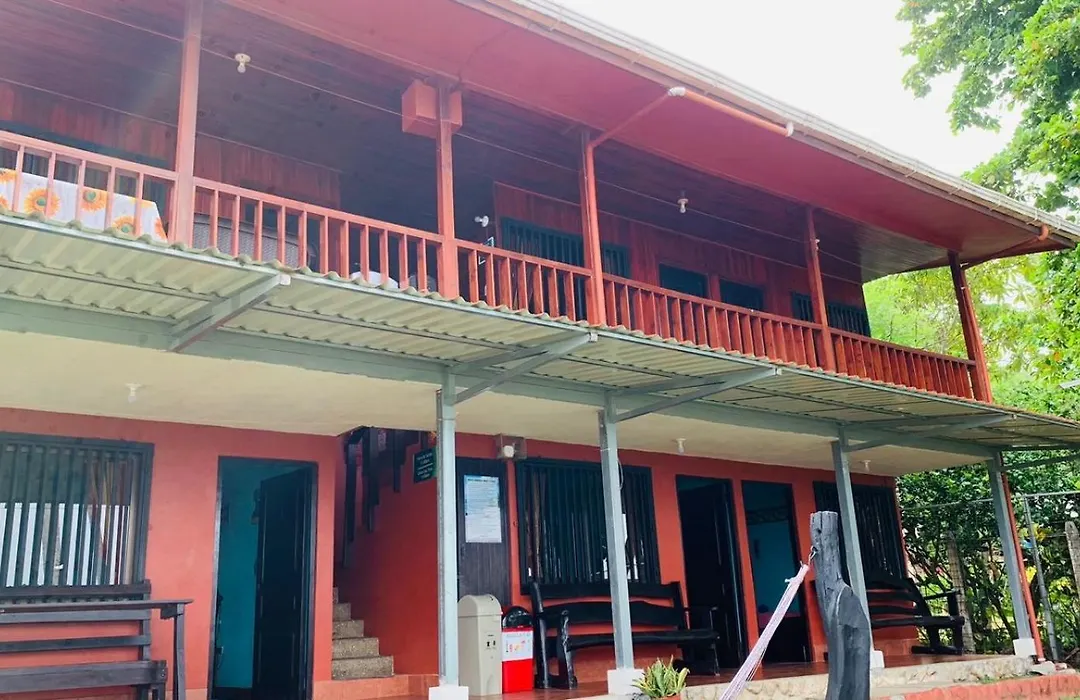 Hotel Cabinas Mar Y Cielo-1