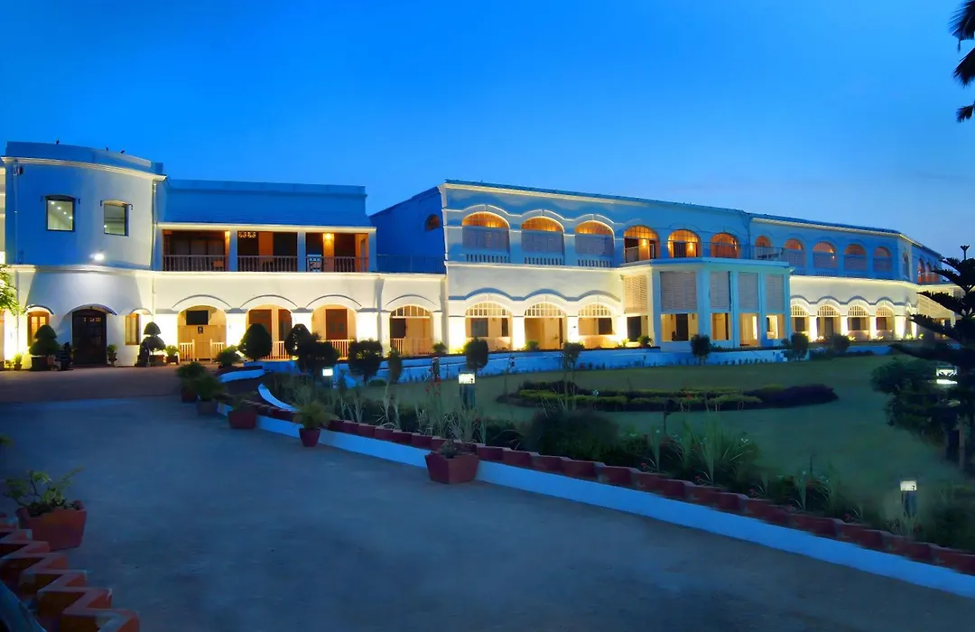 Chanakya Bnr Hotel-1