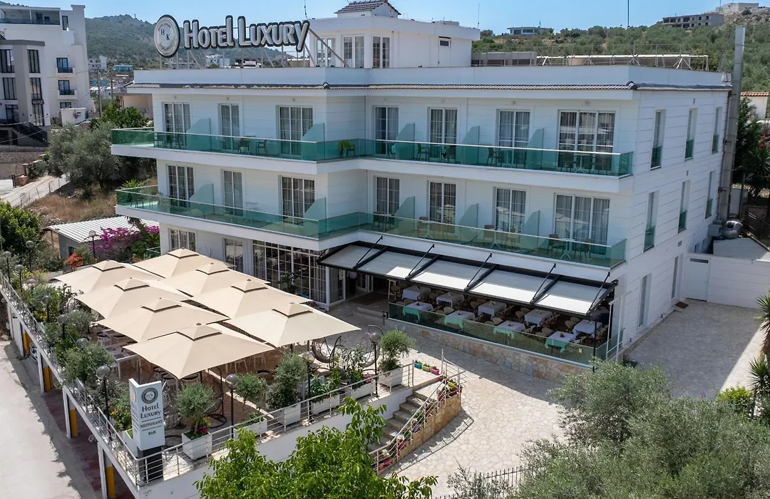 Hotel Luxury-1