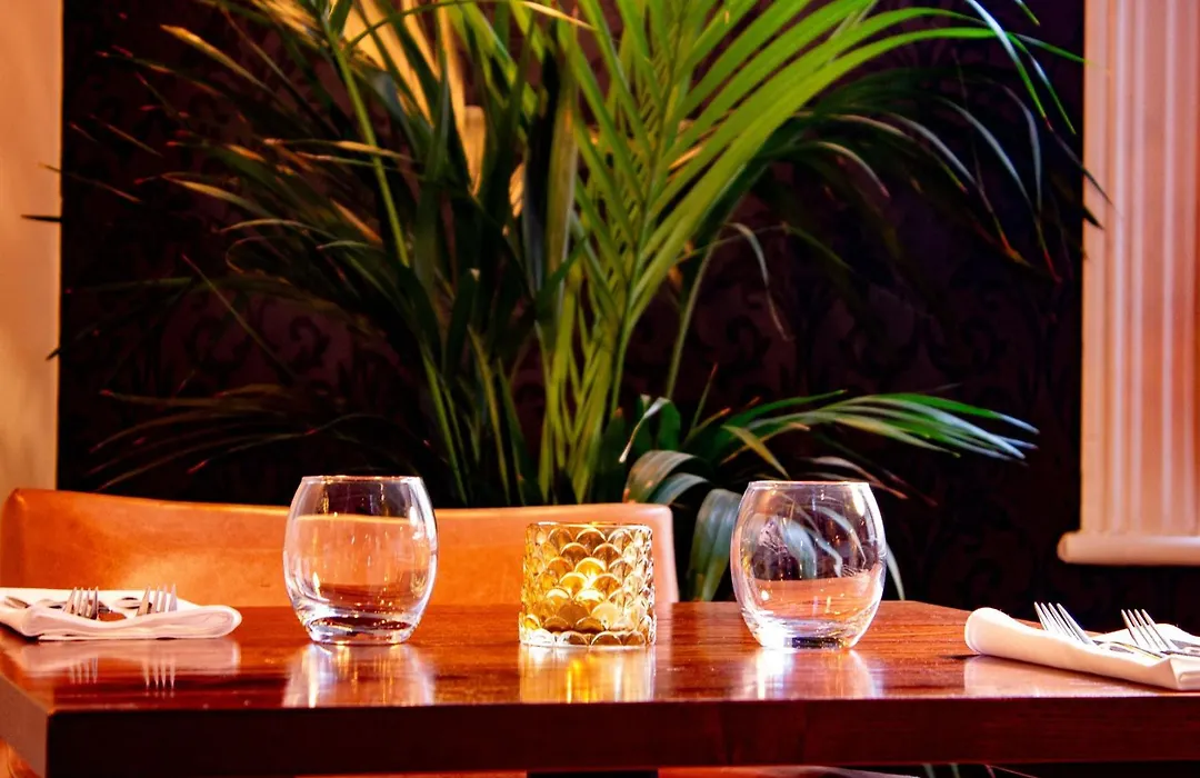 Andover House Hotel & Restaurant - Adults Only-1