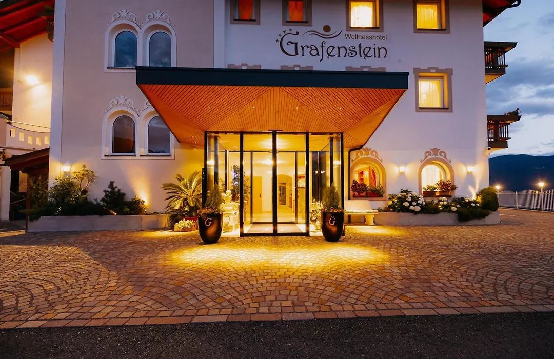 Adults Only Hotel Grafenstein-1