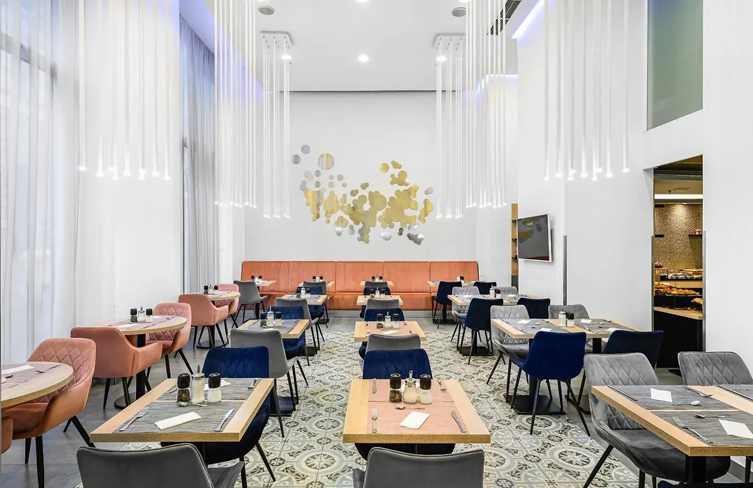 12 Revay Hotel-1