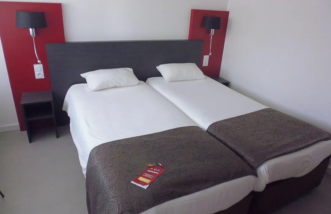 Best Hotel Mayenne-1