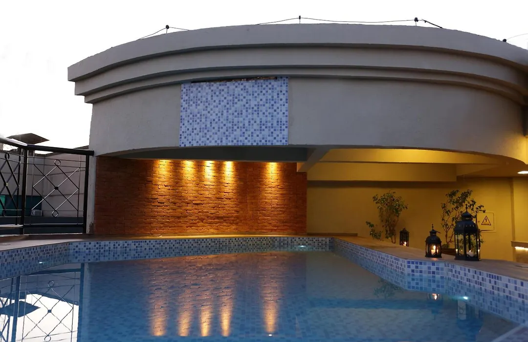 Oasis Plaza Hotel-1