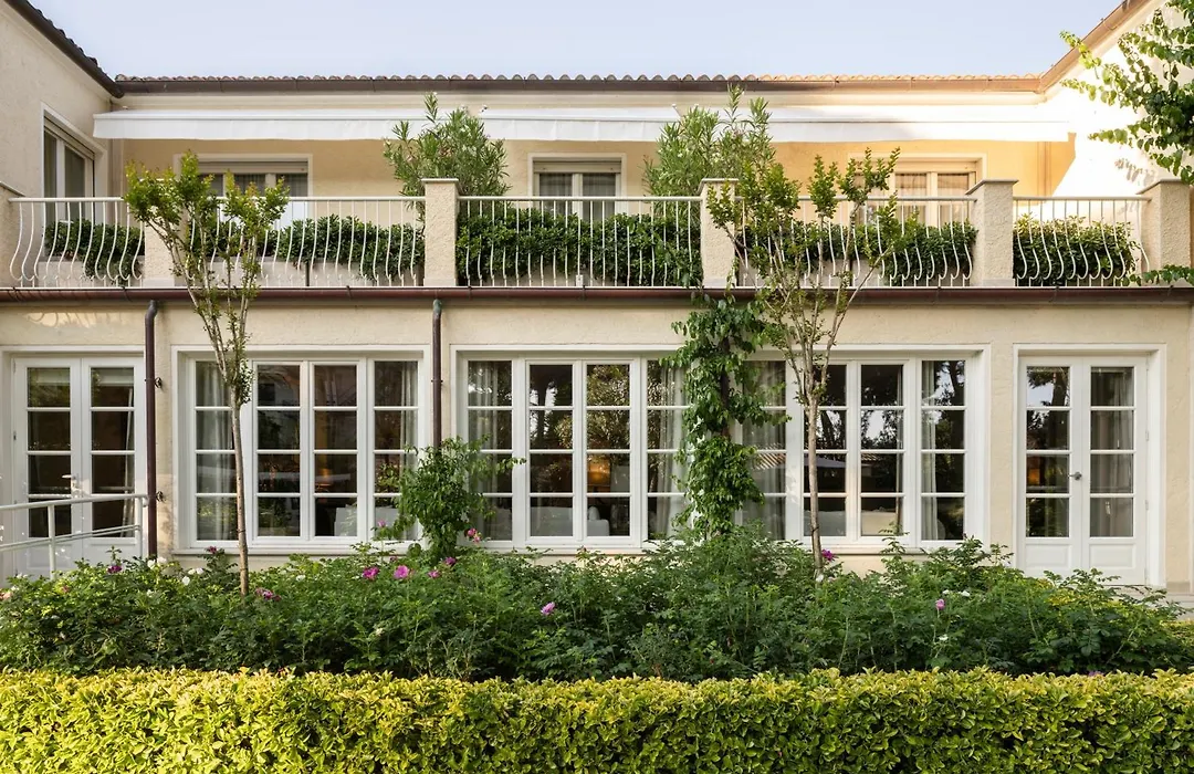 Villa Roma Imperiale-1