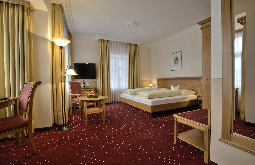 Hotel Zum Erdinger Weissbraeu-1