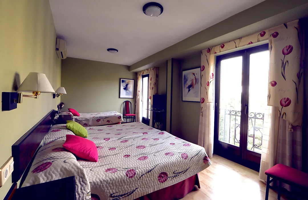 Hostal Concejo-1