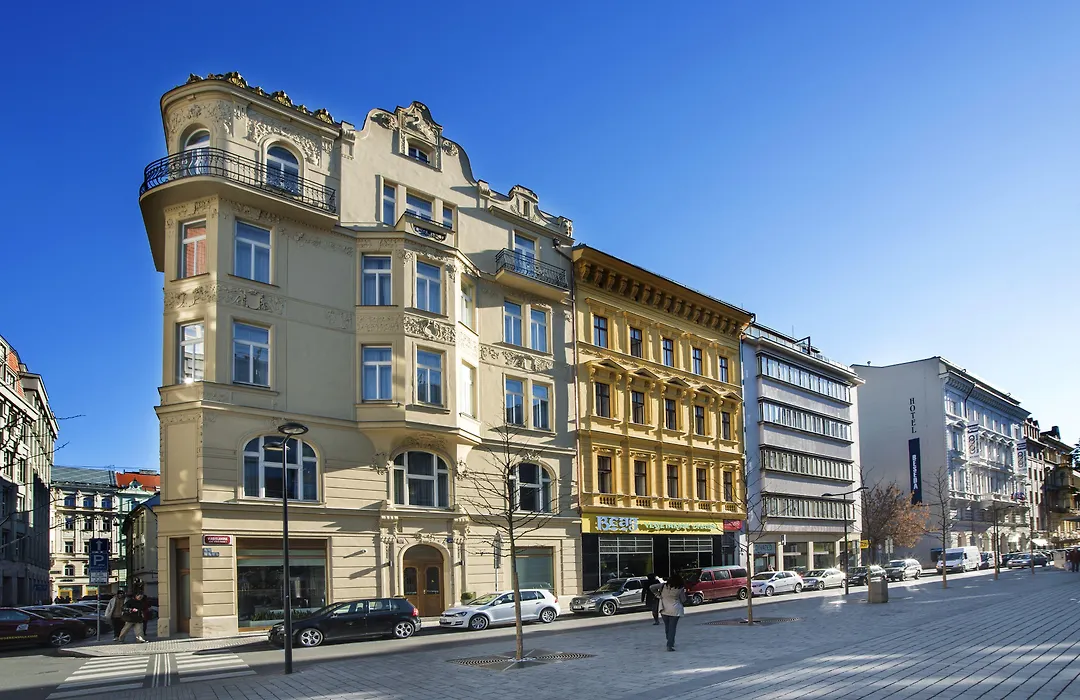 Hotel Golden Crown-1