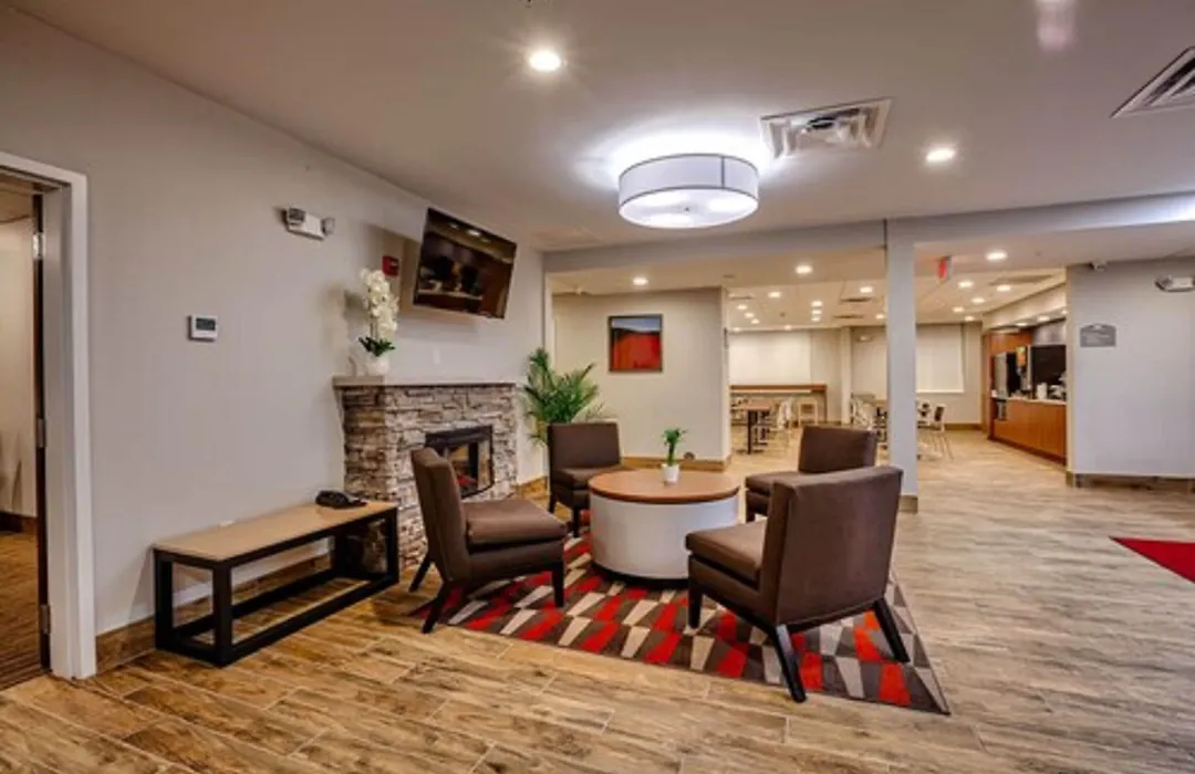 Microtel Inn & Suites By Wyndham Niagara Falls-1