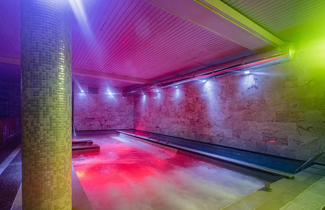 Hotel Spa Villa Pasiega-1