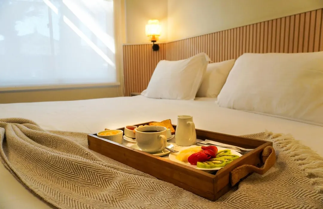 Hotel Serena Suite-1