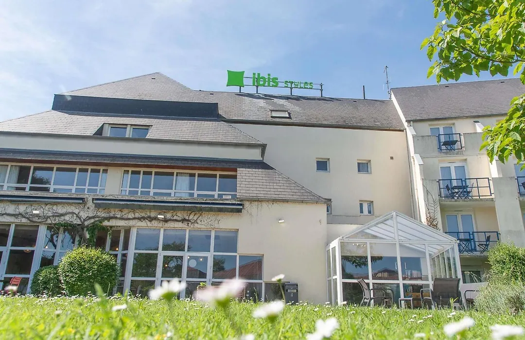 Ibis Styles Chinon-1