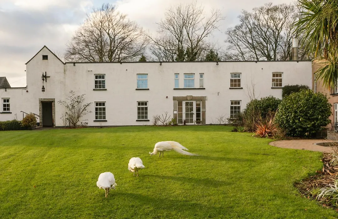 Dunadry Hotel And Gardens-1