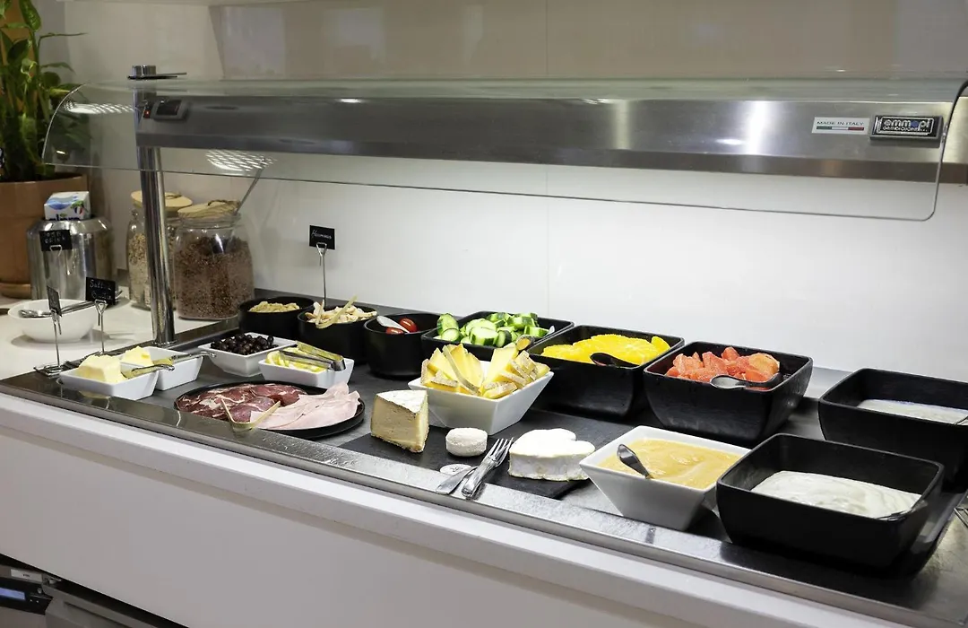 Mercure Nice Centre Grimaldi-1