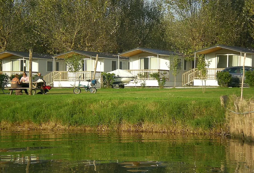 Iron Gate Marina3B-1