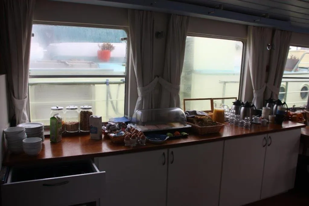 Hotelschip Gandalf-1