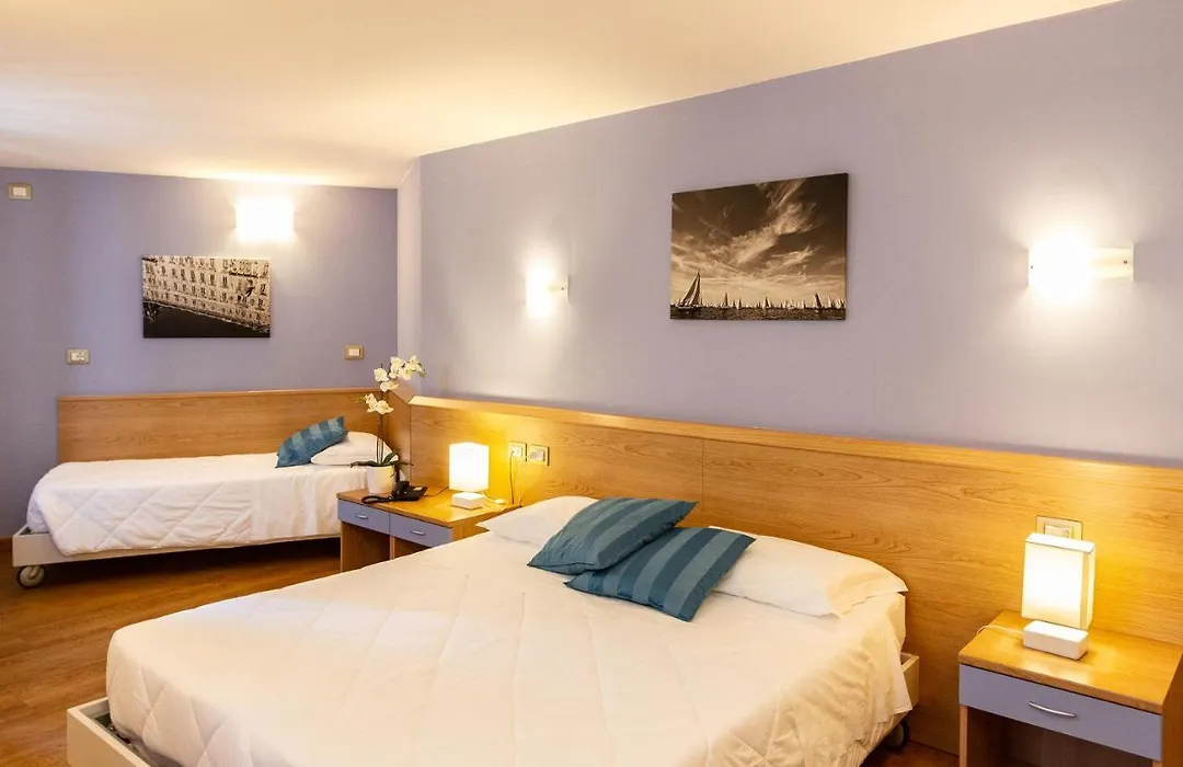 Hotel All'Arco-1