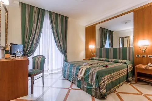 Raeli Hotel Regio-1