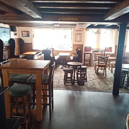 The Royal Oak-2