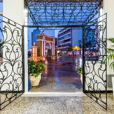 Hotel Dorado Plaza Centro Histórico-3