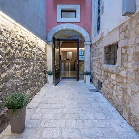 Hotel Vittorio Veneto-2