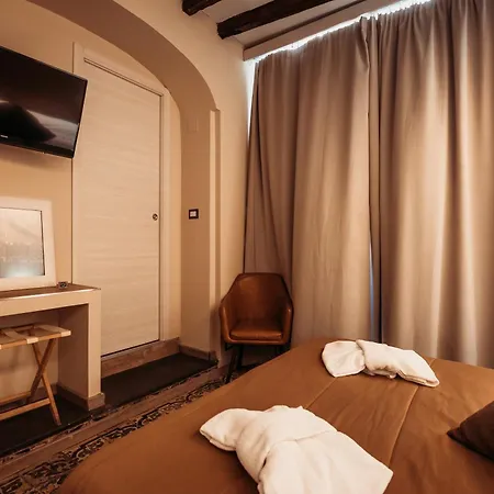 Hotel Domus Tiberina-2