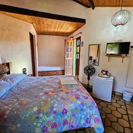 Pousada e Hostel Pé no Mato-3