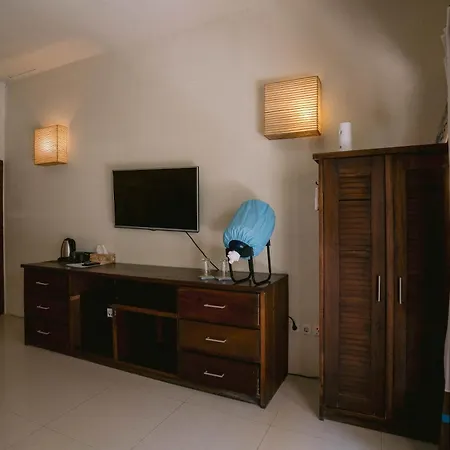 Tir Na Nog Beachfront Resort-3