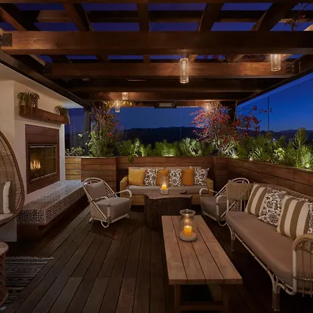 Sixty Beverly Hills-3