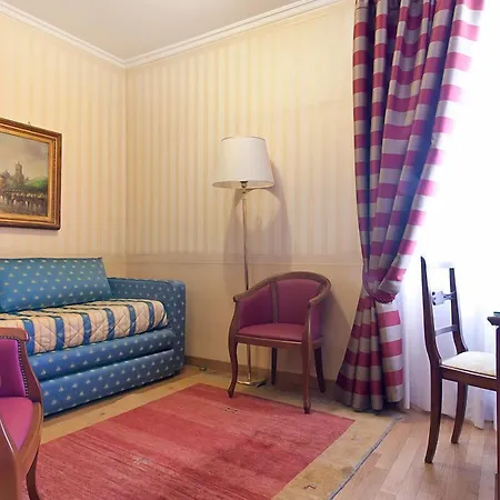 Hotel Piazza Di Spagna-2