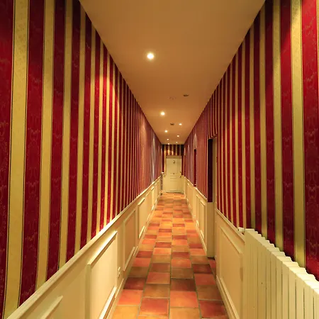 Hotel Le Renoir-2