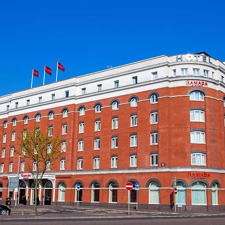 Ramada By Wyndham Belfast-2