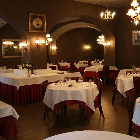 Hotel Pyrenees-2