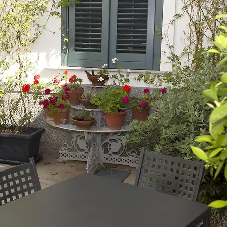 Palazzo Brunaccini Boutique Hotel-2