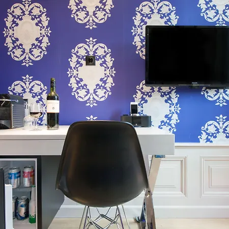 Amsterdam Canal Hotel-3
