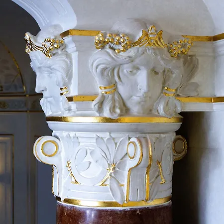 Hotel Golden Crown-3