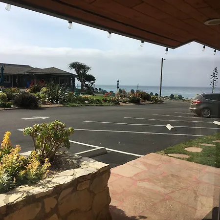 Cambria Shores Inn-3