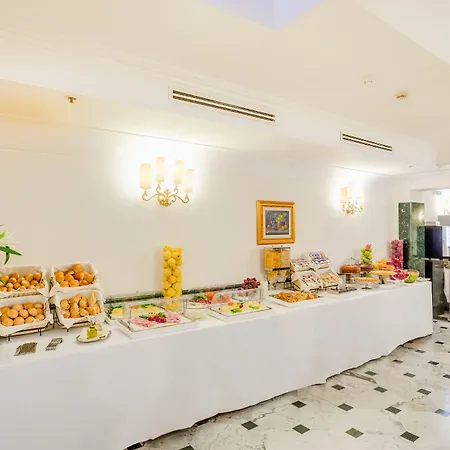 Raeli Hotel Regio-2