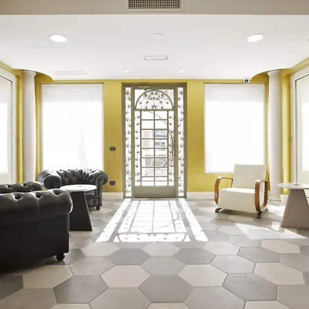 Hotel Al Campanile - Luxury Suites & Apartments-3
