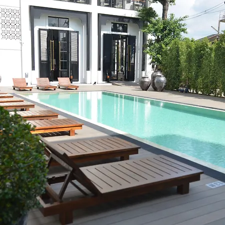 Buri Siri Boutique Hotel-3