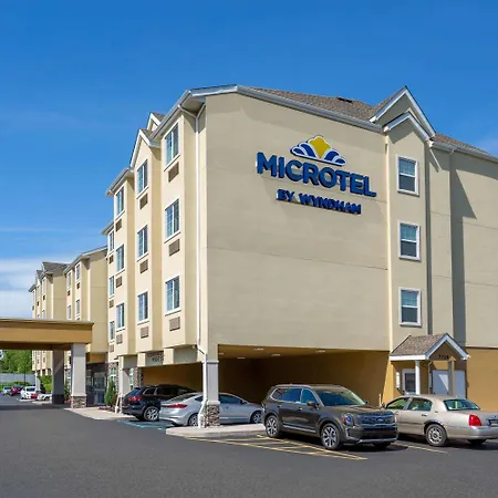 Microtel Inn & Suites By Wyndham Niagara Falls-3