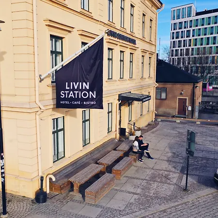 Livin Station Hotel-3