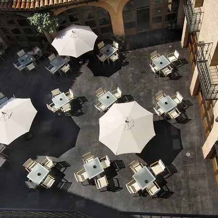 Hotel Cienbalcones-2