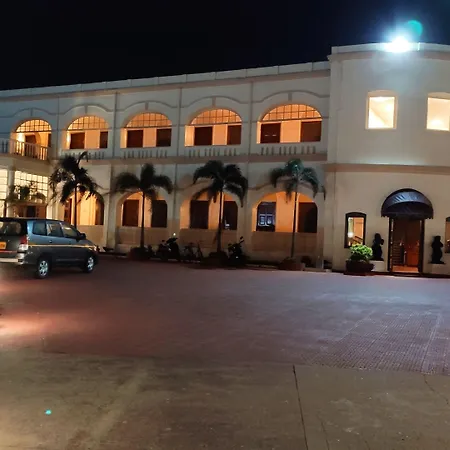 Chanakya Bnr Hotel-3