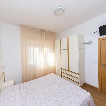 Hotel Silvia-2