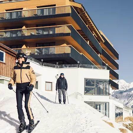 Hotel Schoene Aussicht-2