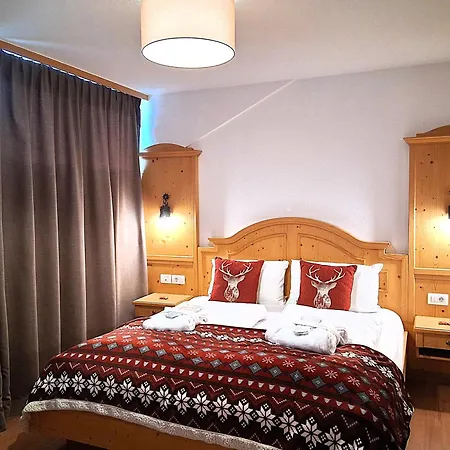 Hotel Kronplatzer Hof-3
