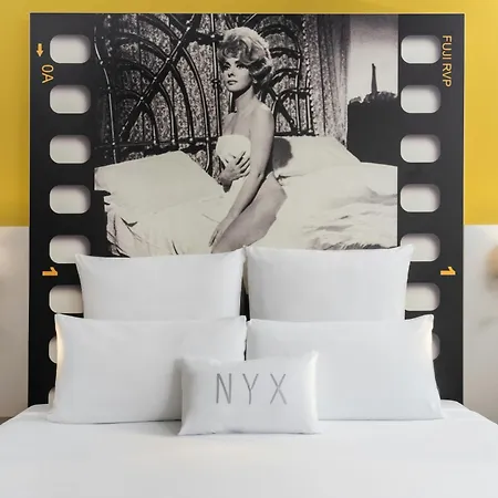 NYX Hotel Milan by Leonardo Hotels-3