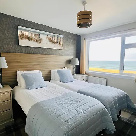 Cullen Bay Hotel-3