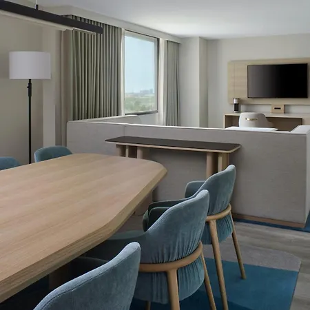 Toronto Airport Marriott Hotel-3